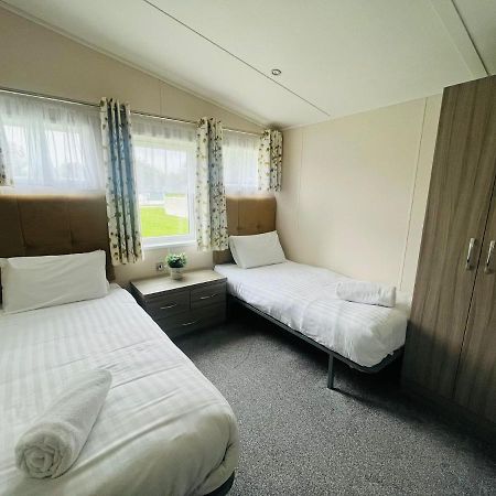 Moore Lodge With Hot Tub 사우스케이브 외부 사진
